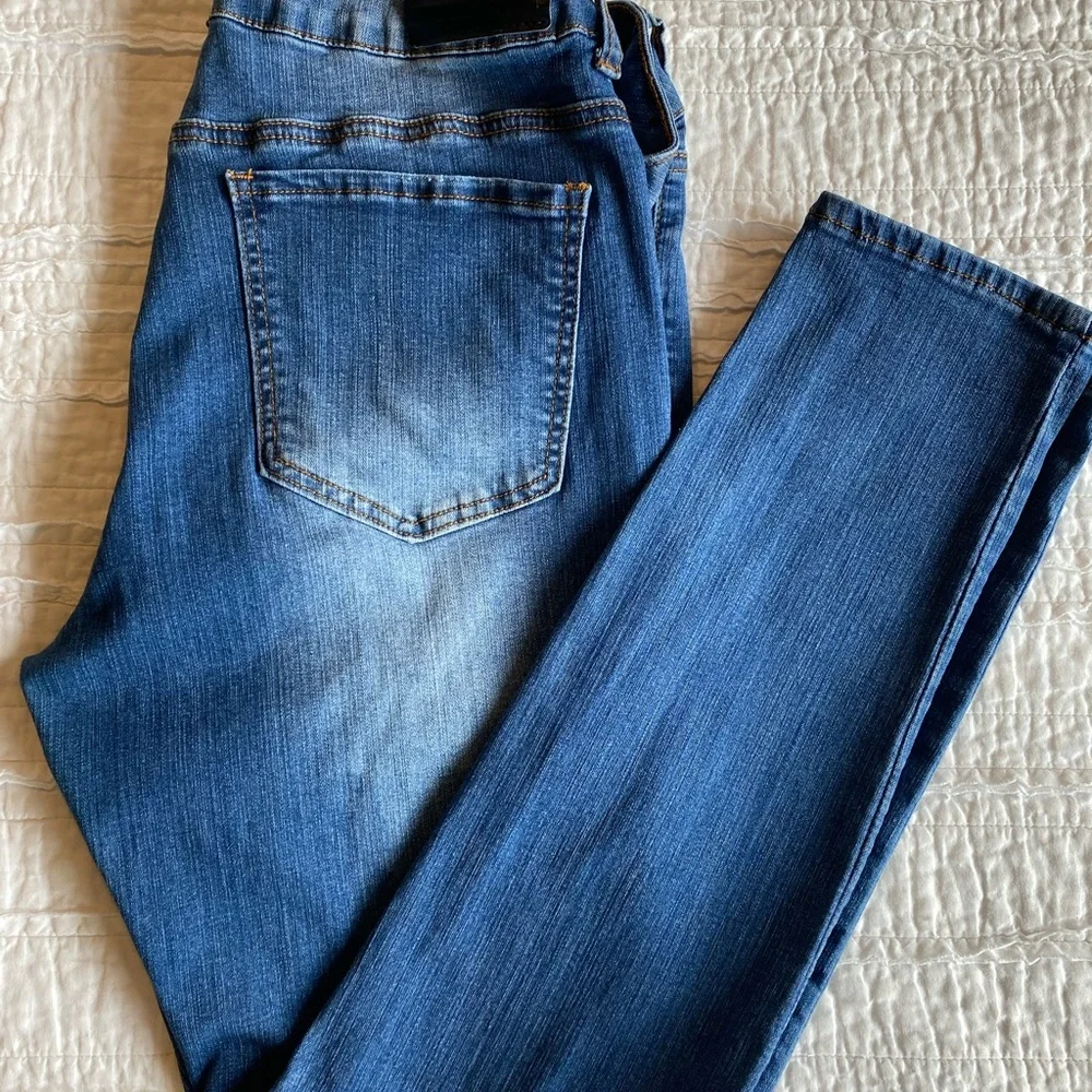 !iT. Jeans! Women’s size 12. - Picture 4 of 4